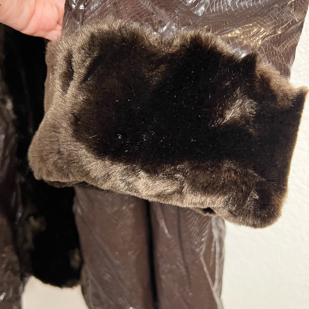 Vintage Dennis Basso Faux Leather Faux Fur Lined Snakeskin Texture Coat Size 1X - Picture 6 of 11